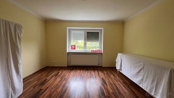 Rodinný dom s pozemkom 1396 m², Šurany, Nové Zámky - 10