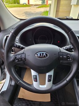 Kia Sportage 2.0 Crdi - 10