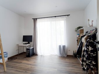 Krásna novostavba rodinného domu v malebnej obci Klokočov - 10