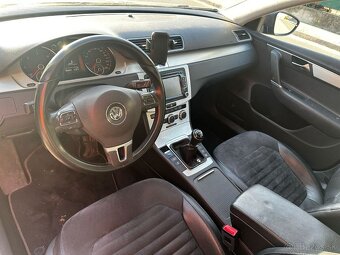 Volkswagen Passat 2.0TDI - 10