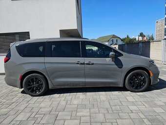 Chrysler Pacifica 3.6L V6 7 miest Radar DPH - 10