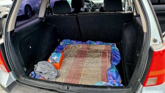 Volkswagen Golf IV kombi 1,4i - 55kw benzín - 10