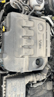 Škoda Octavia 3 1.6 tdi CXX,RTD LF9R Na náhradní díly - 10