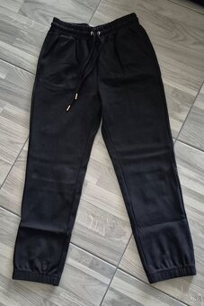 Predám balík dáms.oblečenia veľ.34-36,všetko spolu za 30eur - 10