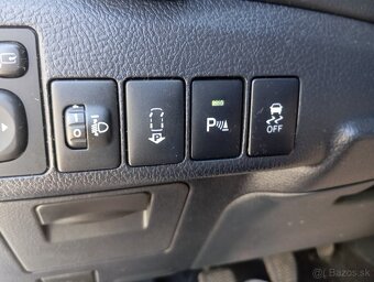 Toyota Auris TS - combi 1,6benzín, SR,EXECUTIVE,2x kolá - 10