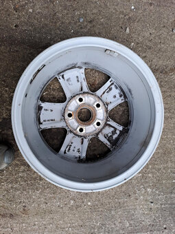 Alu Škoda originál Pyxis 5 x 112 6,5J R 15 ET 50 - 10