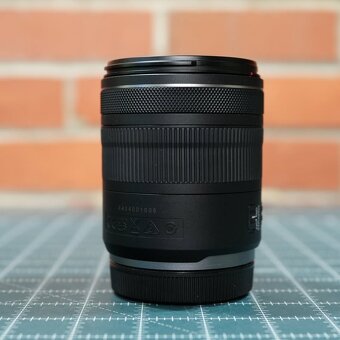 Canon RF 28-70 mm f/2,8 IS STM - 10