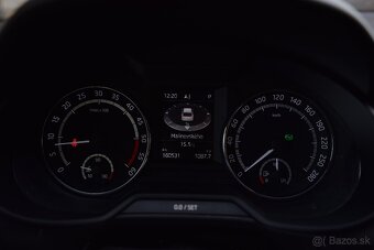 Škoda Octavia Combi RS 2.0TDI DSG GARANCIA KM, PREVERENÉ - 10