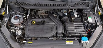 Volkswagen Touran 1.5 TSI ACT Comfortline DSG Možný Leasing - 10