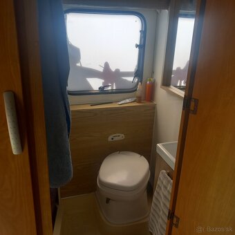 Autokaravan Ford Transit Rimor Katamarano - 10