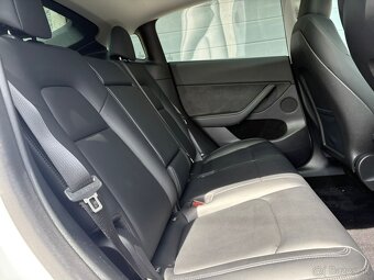 Tesla Model Y 75kWh Lond Range AWD - 10