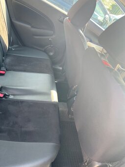 Mazda 2, 1.3l (2008) hatchback - 140000km - 10