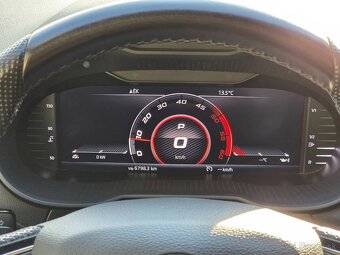 Škoda Octavia Combi SPORTLINE Black Line 1.6TDI DSG7 85 KW - 10