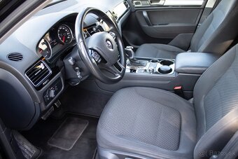 Vw Volkswagen Touareg 3.0 TDI webasto, panorama, nová STK - 10