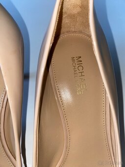 Michael Kors - Klasické lakované lodičky - nude - 10