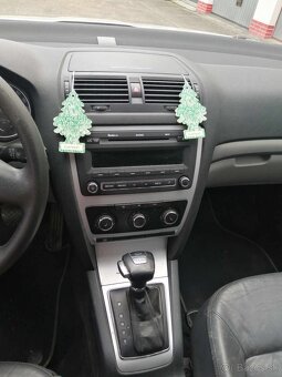 Škoda octavia 1.8TSI benzín - 10