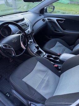 Hyundai Elantra 1.6 97KW RV 2013 - 10