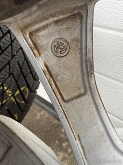 ORIGINAL ŠKODA KAROQ DISKY 5x112 R19 225/45 R19 ZIMA PIRELLI - 10