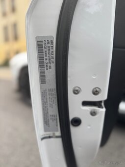 Dodge Challenger - 10