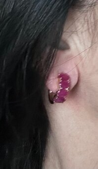 Zlaté náušnice s rubínmi - 10