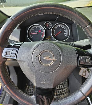 Opel astra H - 10