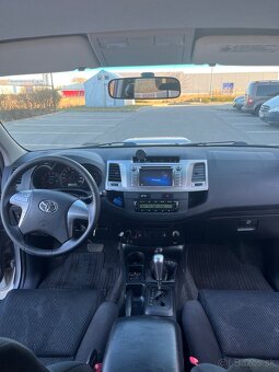 Toyota Hilux 3.0l D-4D, Sol A/T - 10