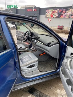 BMW X5 e53 4.4i - 10