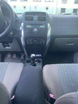 Suzuki SX4 benzín - 10