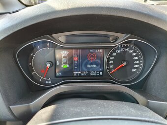 Ford S-Max 2.0TDCI Titanium A/T 120kW - 10