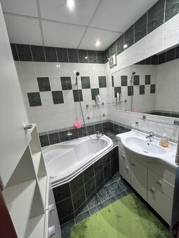 3 izb. byt na Starohorskej ulici v Banskej Bystrici - 10