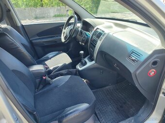 Hyundai tuscon 2.0CRDI 103kw 4x4 - 10