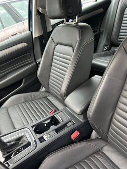 Volkswagen Passat - 10