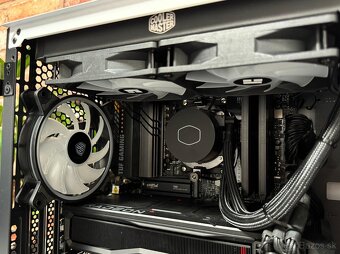 Ryzen 9 9900X\32GB\RX 7900XT\SSD\1000W Zdroj - 10