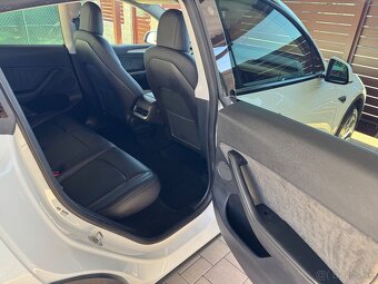 ° Tesla Model Y ° Dual motor (4x4) ° LR ° 2022 ° SK špz - 10