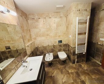 Prenájom,ELITNÉ BÝVANIE,4-izb.byt,240m2, Bratislava-IV - 10