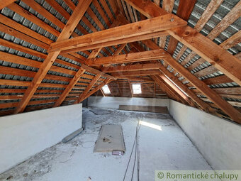 Budova na podnikanie alebo trvalé bývanie v obci Krušovce - 10