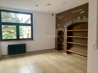 Predaj: Budova pre obchod a služby v centre Žiliny (MO) - 10