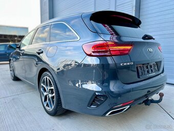 KIA Ceed SW 1.5 T-GDi GT Line 118 kW 2021 - 10