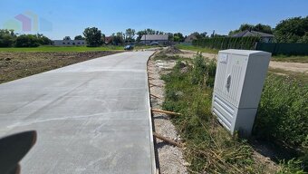STAVEBNÝ POZEMOK 603 M² BOROVCE, okr. Piešťany /VODA, ELEKTR - 10