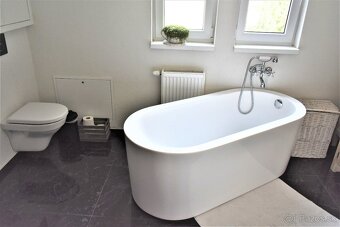 Predám mezonetový 4 izbový byt v centre - 10