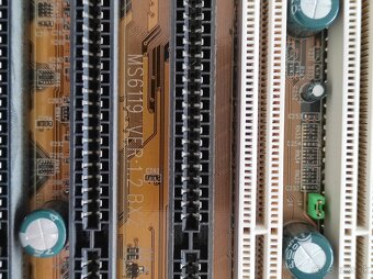 Predam zakladne dosky s Intel 440BX - 10