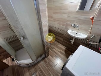 Rodinný dom / vila s veľkým pozemkom na predaj - Dunakiliti - 10
