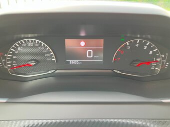 Peugeot 2008 1.2 PureTech 100 Allure, M6 - 10