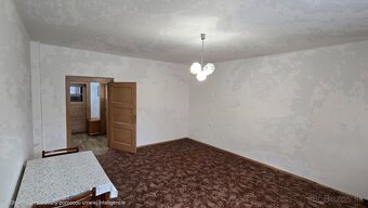 Exkluzívna Ponuka: Rodinný Dom s Obrovským Pozemkom a Potenc - 10