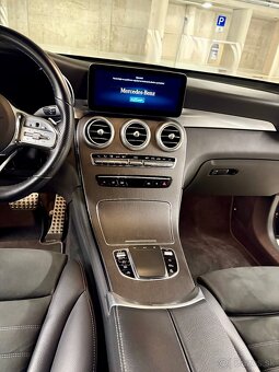 Mercedes-Benz GLC 200 4MATIC AMG - 10