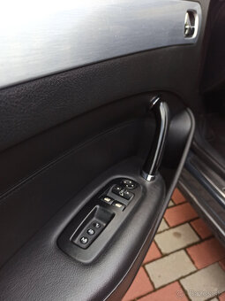 Peugeot 407 coupe 3.0 v6 manuál - 10