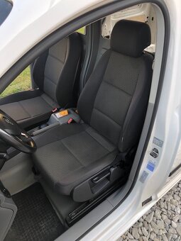 Volkswagen Caddy - 10