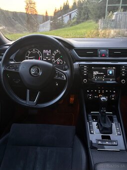 ŠKODA SUPERB 2.0 TDI DSG 2016 - 10