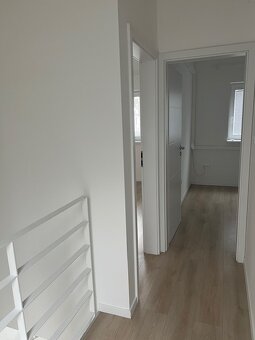 3-izbový byt v dvojdome so záhradkou a parkovaním - 10