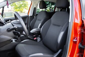 Peugeot 208 1.2i 60kW, M5 - 10